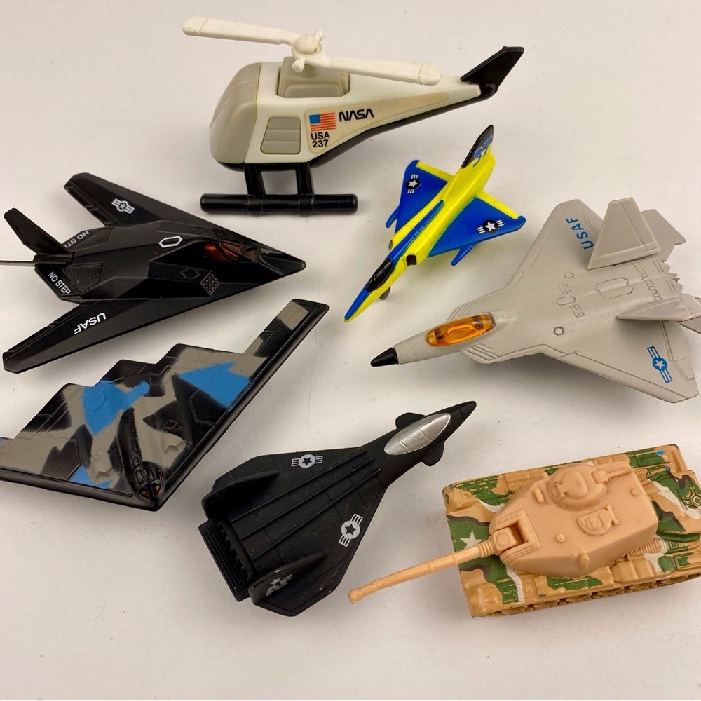 Vintage Diecast Military Aircraft, Lot of 5  Planes, 1 Tank, 1 NASA Helicopter